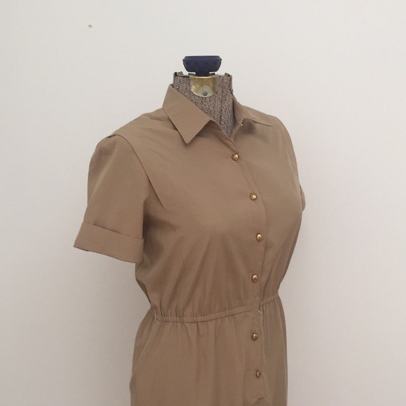 Beige shirt dress with gold eagle buttons - Picture 4 of 7